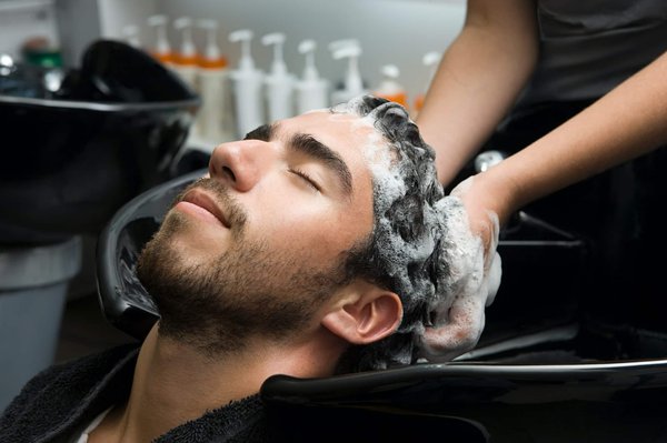 Shampoing pour homme : comment faire le bon choix ?